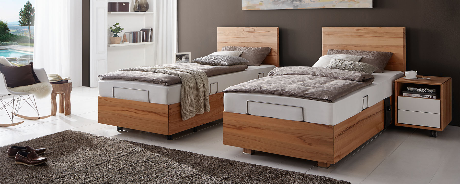 komfortbetten-pflegebetten-in-hamburg-kaufen-holz-gratis-schlafberatung-starkhome-003-wide.jpg
