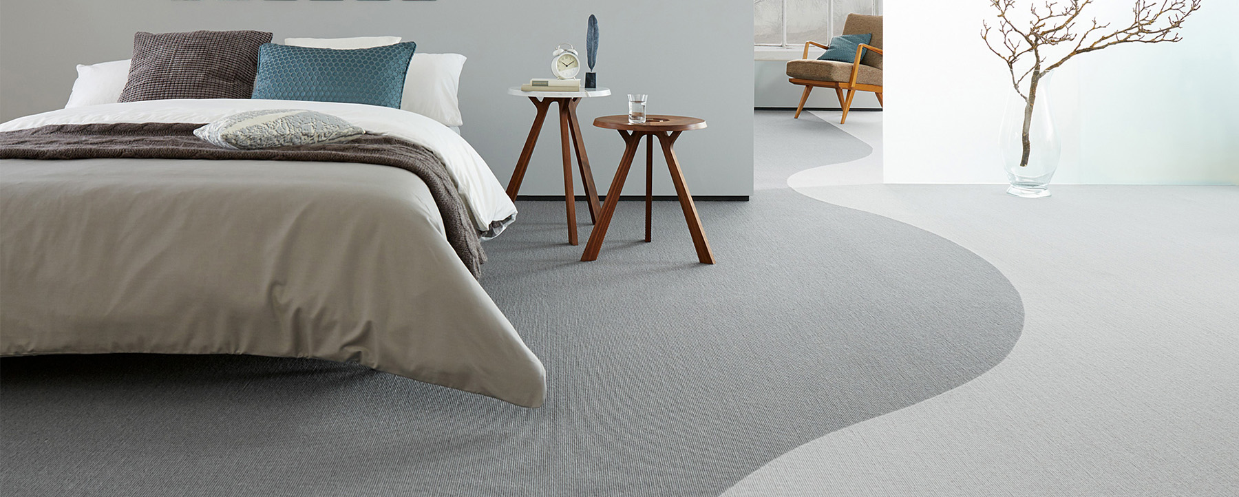 teppichboden-naturteppich-ziegenhaarteppich-kashmir-grau-mit-bogen-hellgrau-in-hamburg-kaufen-und-verlegen-lassen-starkhome-001-wide.jpg