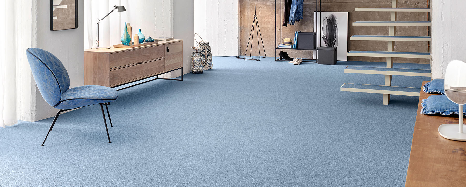 teppichboden-hellblau-in-hamburg-kaufen-und-verlegen-lassen-starkhome-001-wide.jpg