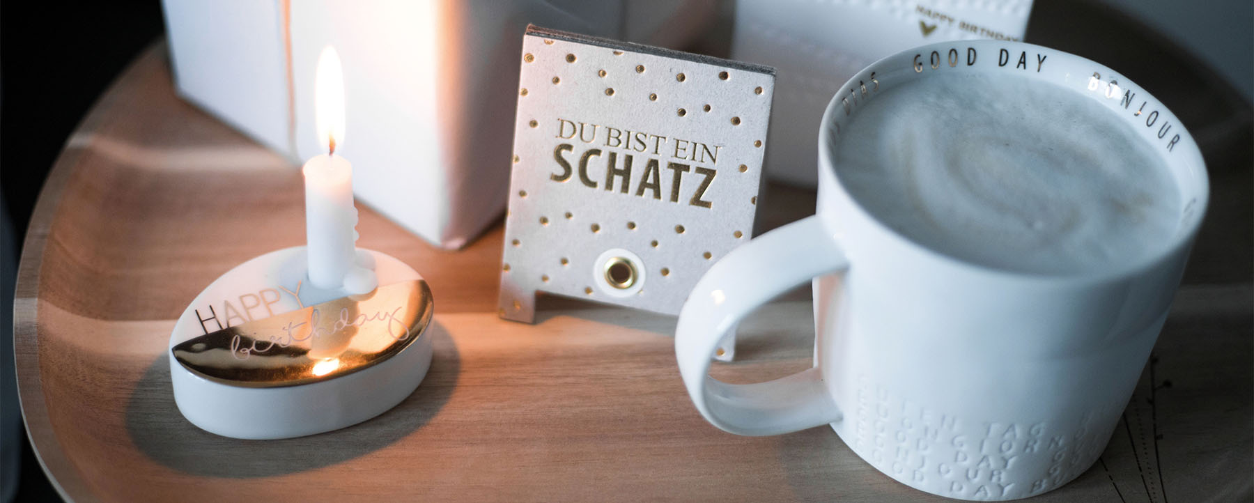 geschenke-dekoration-kerzen-geschirr-tischdeko-duftkerzen-vasen-badezimmer-in-hamburg-kaufen-starkhome-002-wide.jpg
