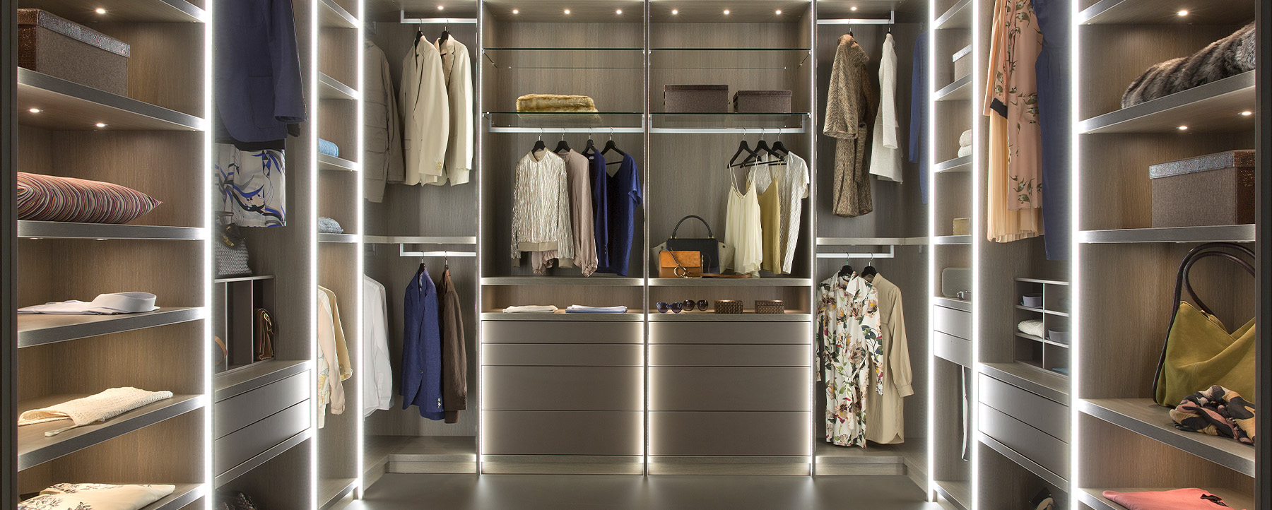 einbauschrank-begehbarer-kleiderschrank-nach-mass-in-hamburg-kaufen-einbauen-lassen-stark-home-001-wide.jpg